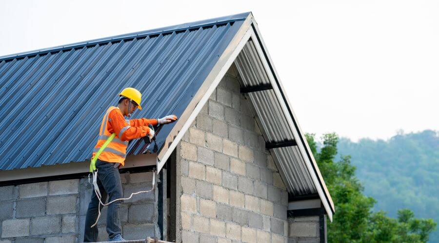Professional gutter cleaning in Moundsville, WV